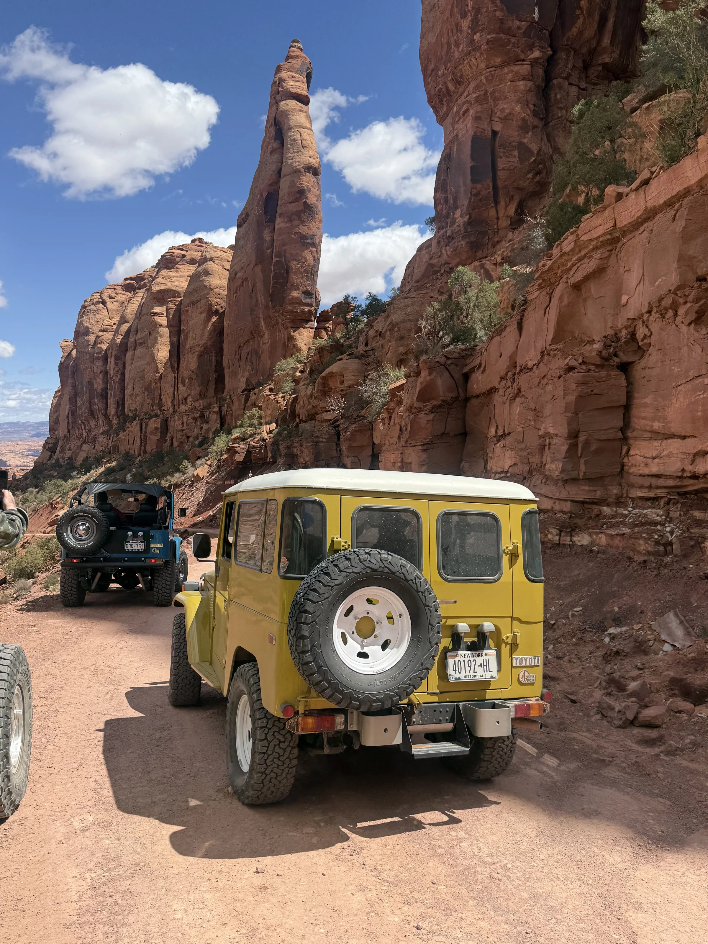 Yellow survivor FJ40 participating in the 40s only Moab run