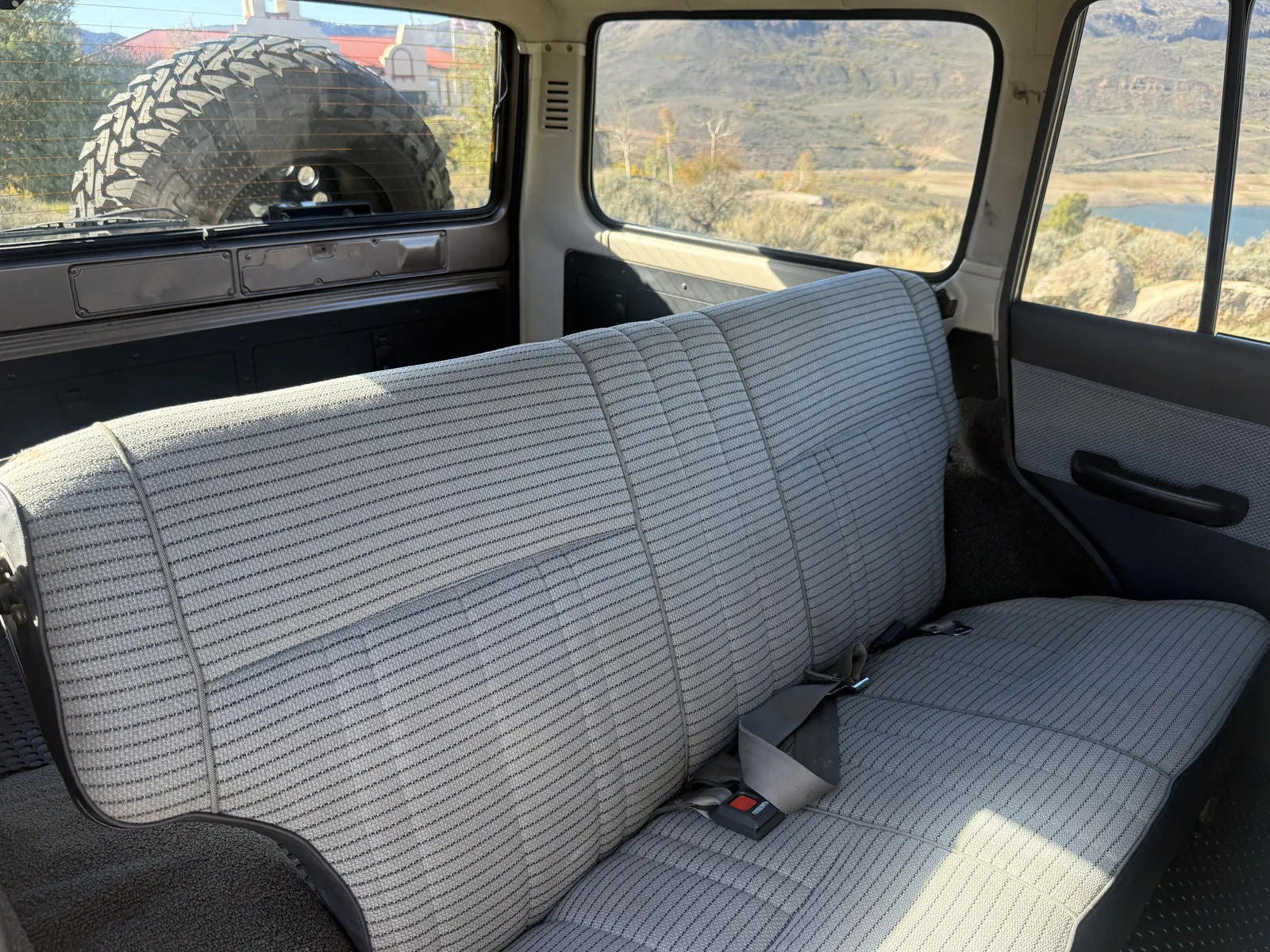 Original-style rear bench seat in the 1987 FJ60