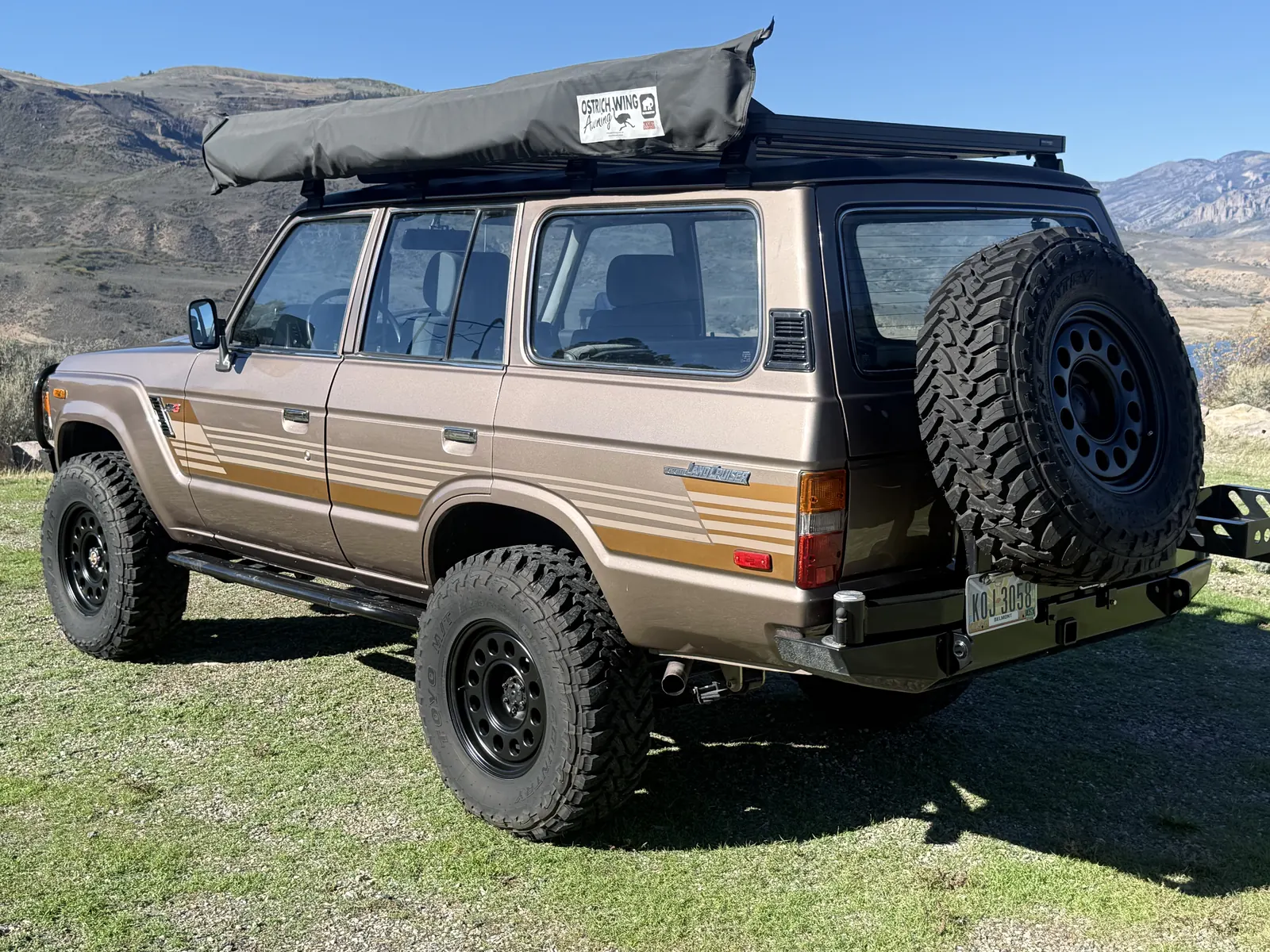 Rear passenger-side view of the 1987 FJ60 restomod