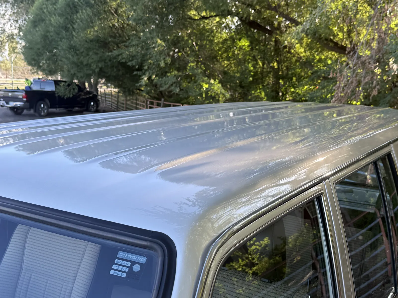 Refinished roof of the 1988 FJ62 Land Cruiser