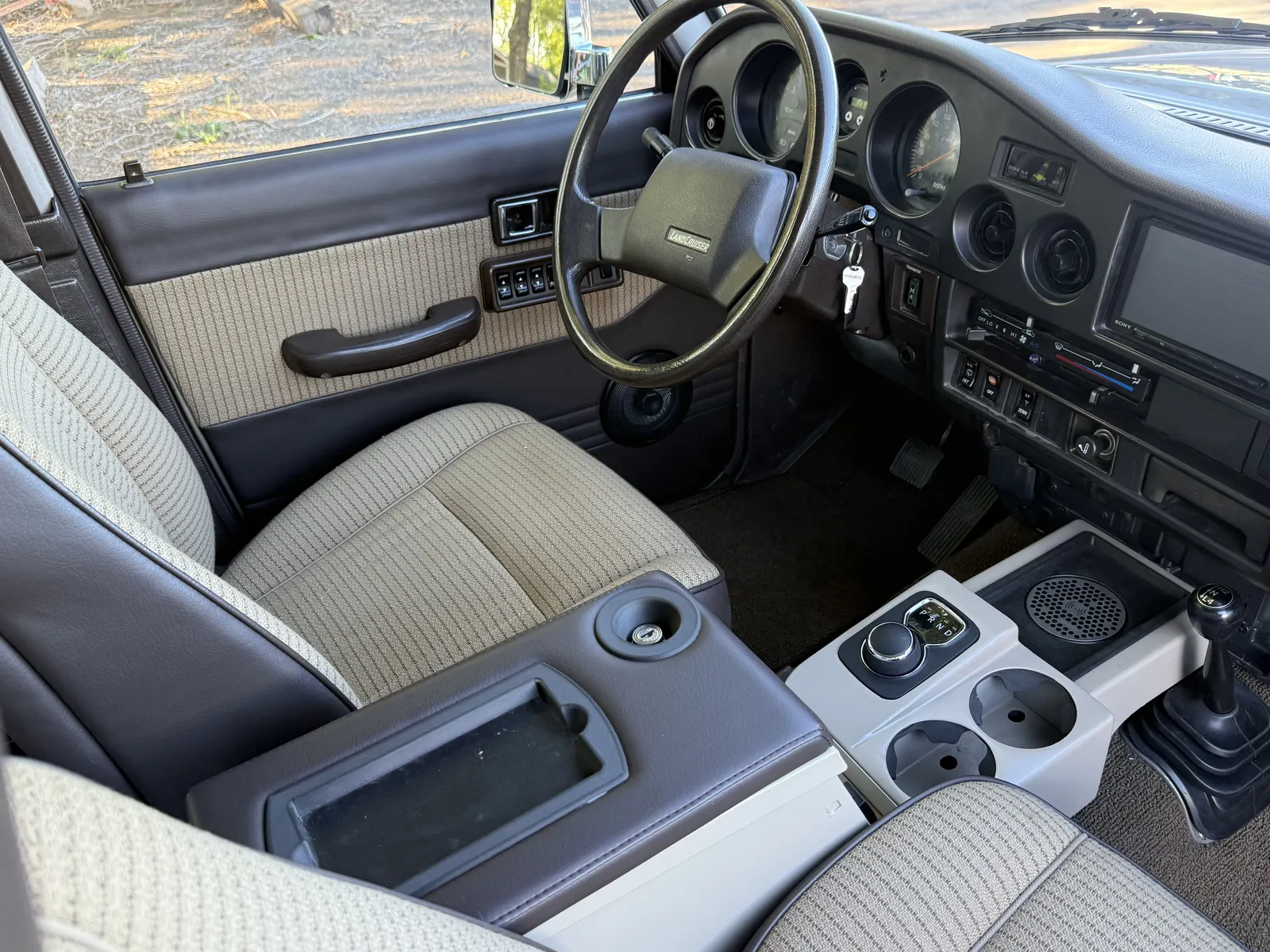 Custom front interior and center console in the 1988 FJ62