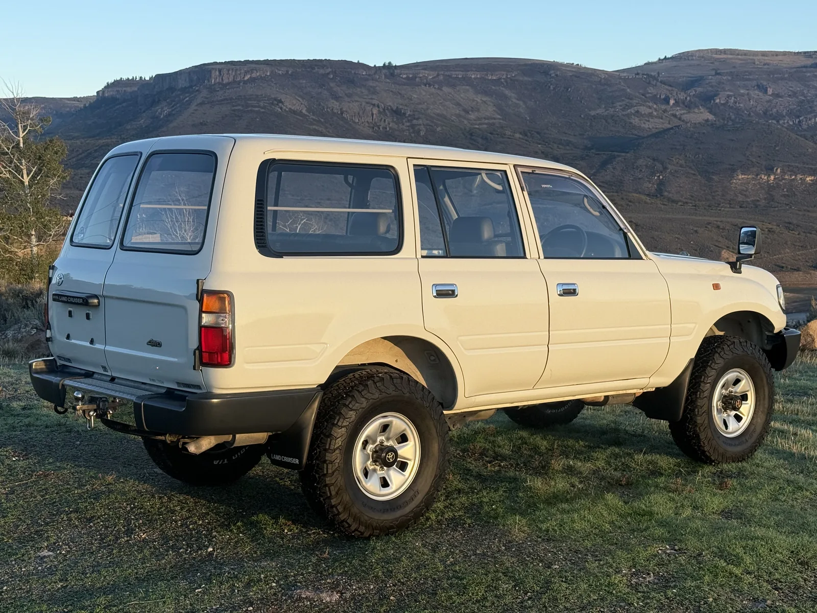 Rear passenger-side view of the 1992 HZJ81 Land Cruiser