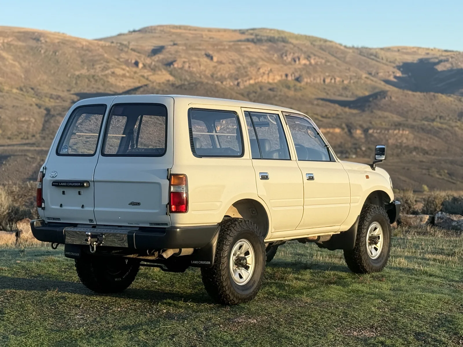 Elevated rear passenger-side view of the HZJ81 Land Cruiser