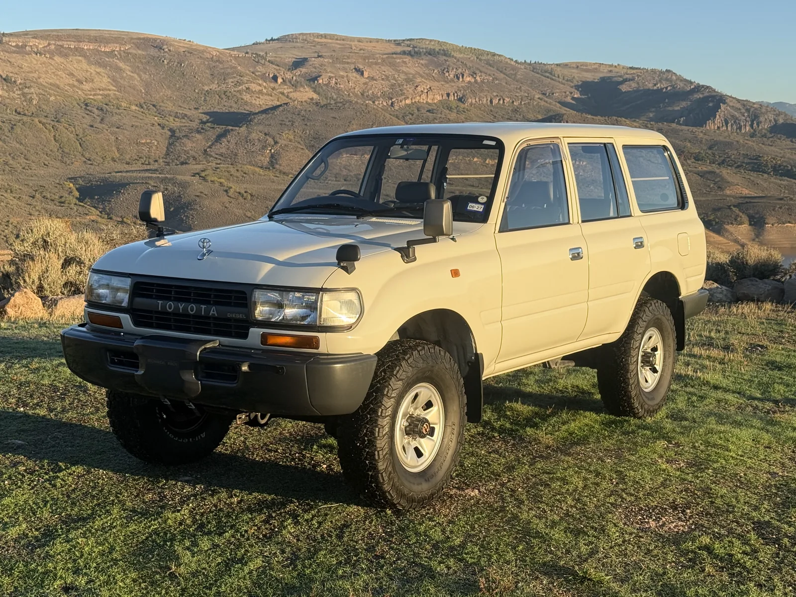 Front view of the 1992 HZJ81 with factory PTO winch