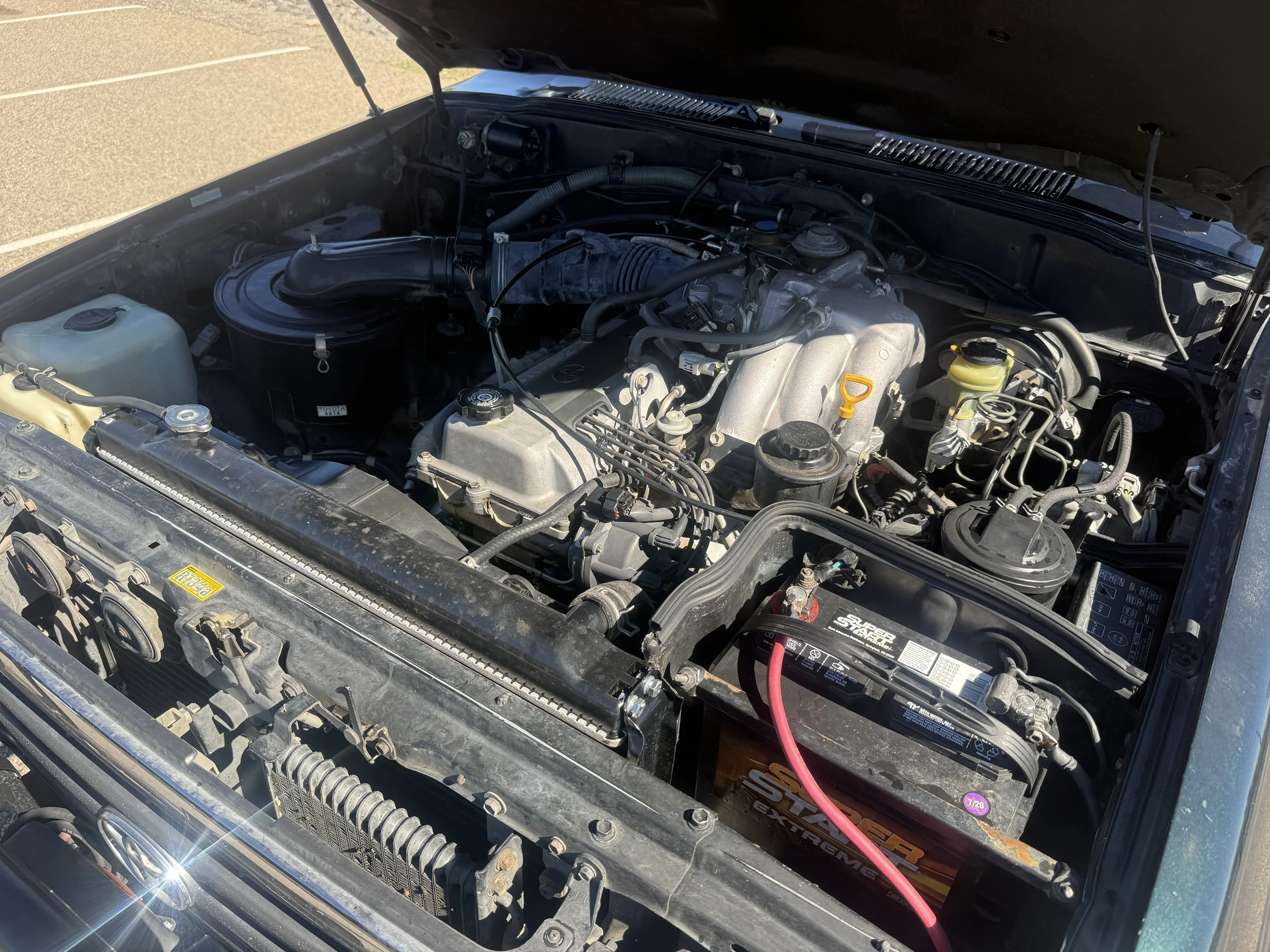 Engine bay of the 1996 Toyota Land Cruiser FZJ80