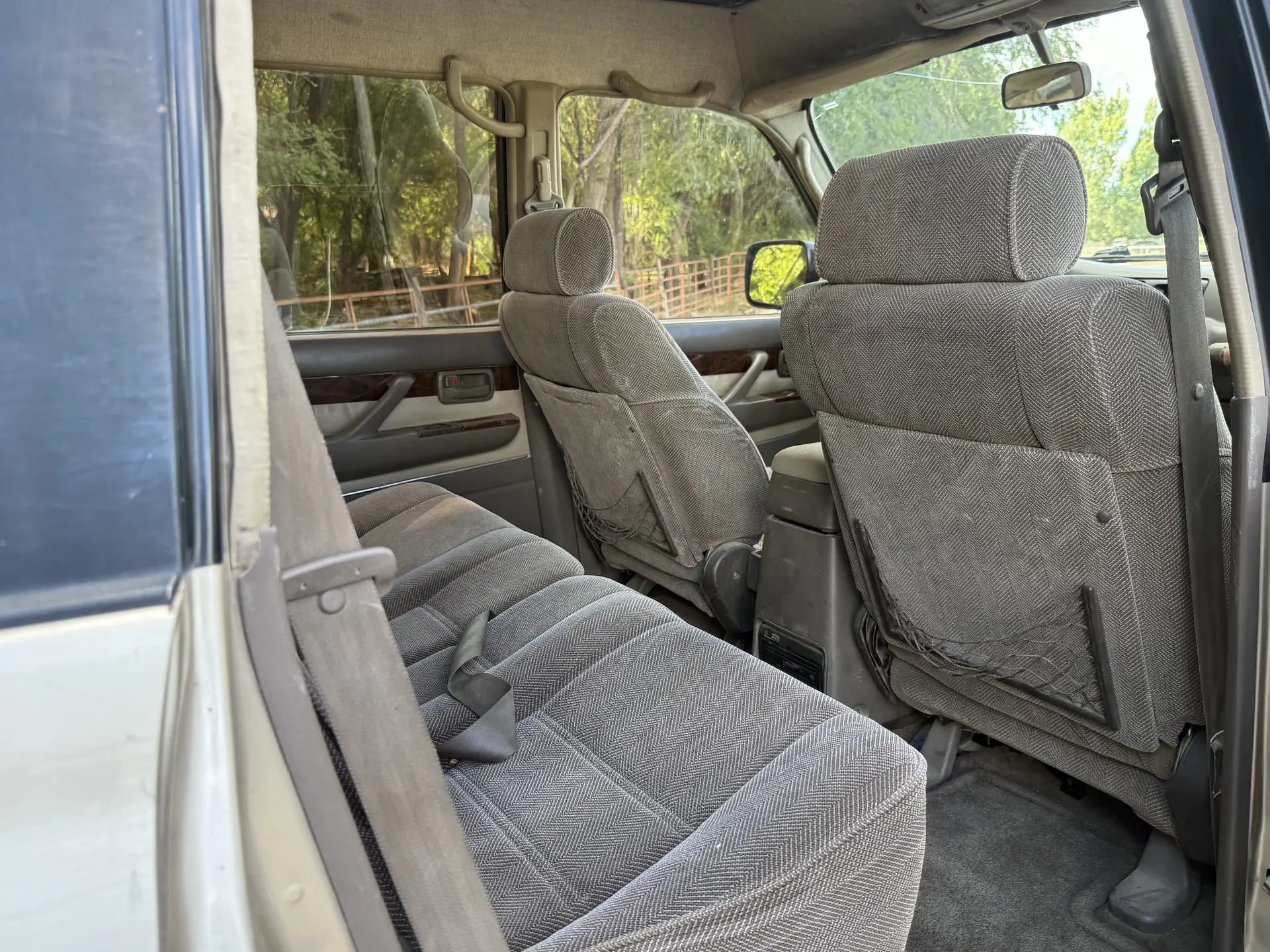 Rear passenger cabin of the 1997 Lexus LX450