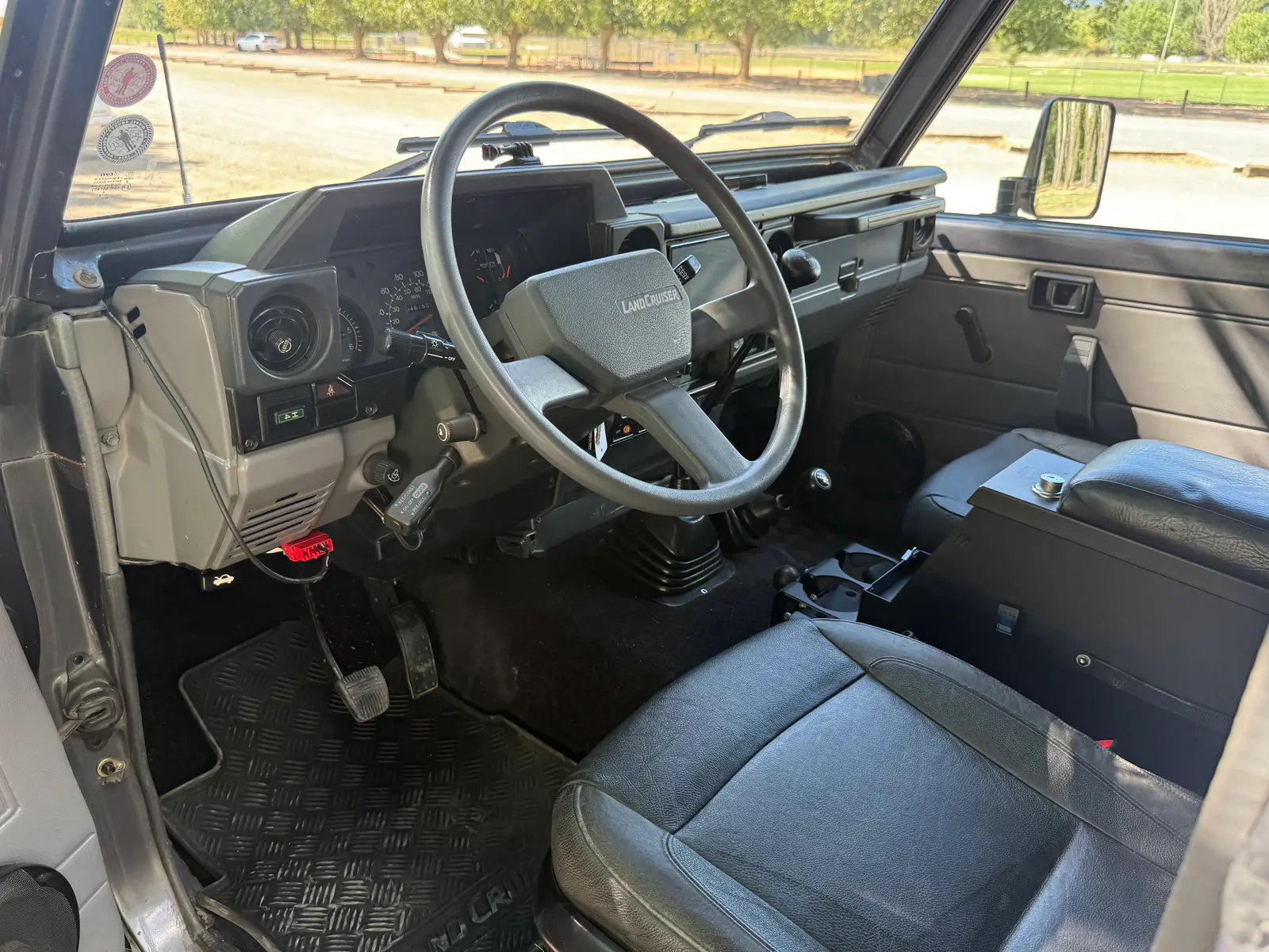 1985 BJ73 Land Cruiser driver cockpit
