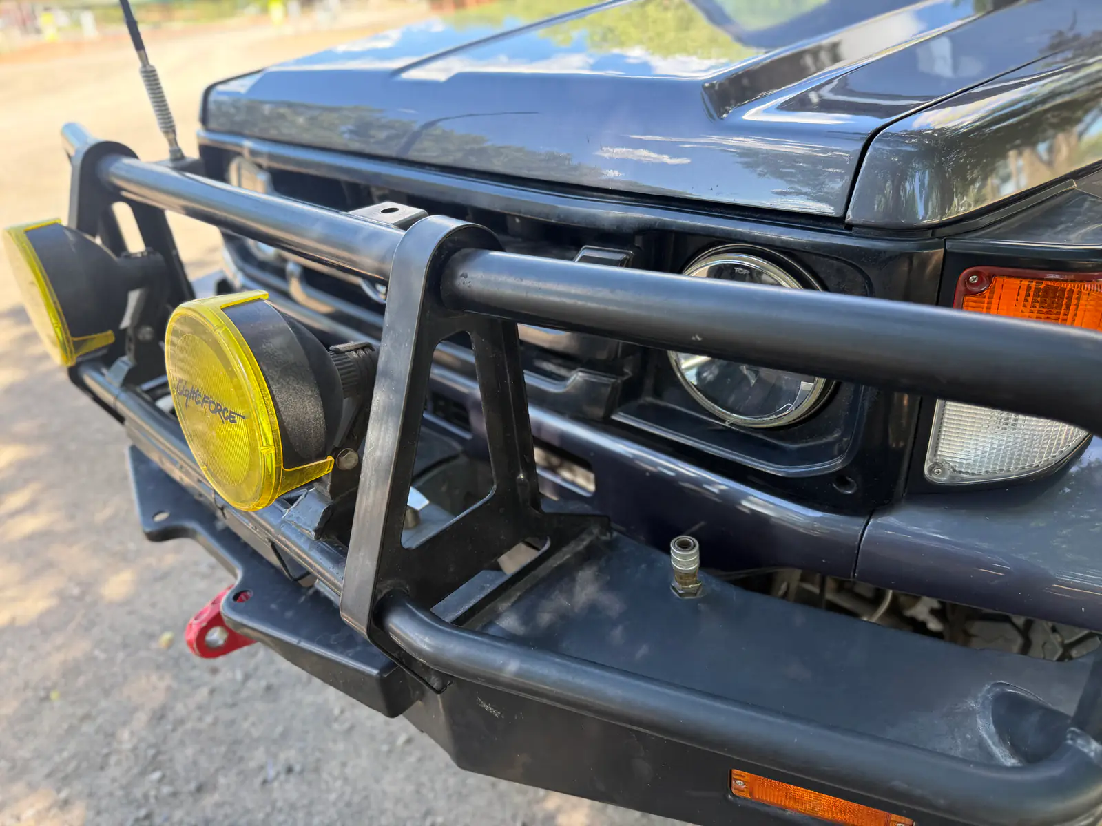 ARB bull bar and ComeUp winch on the 1985 BJ73