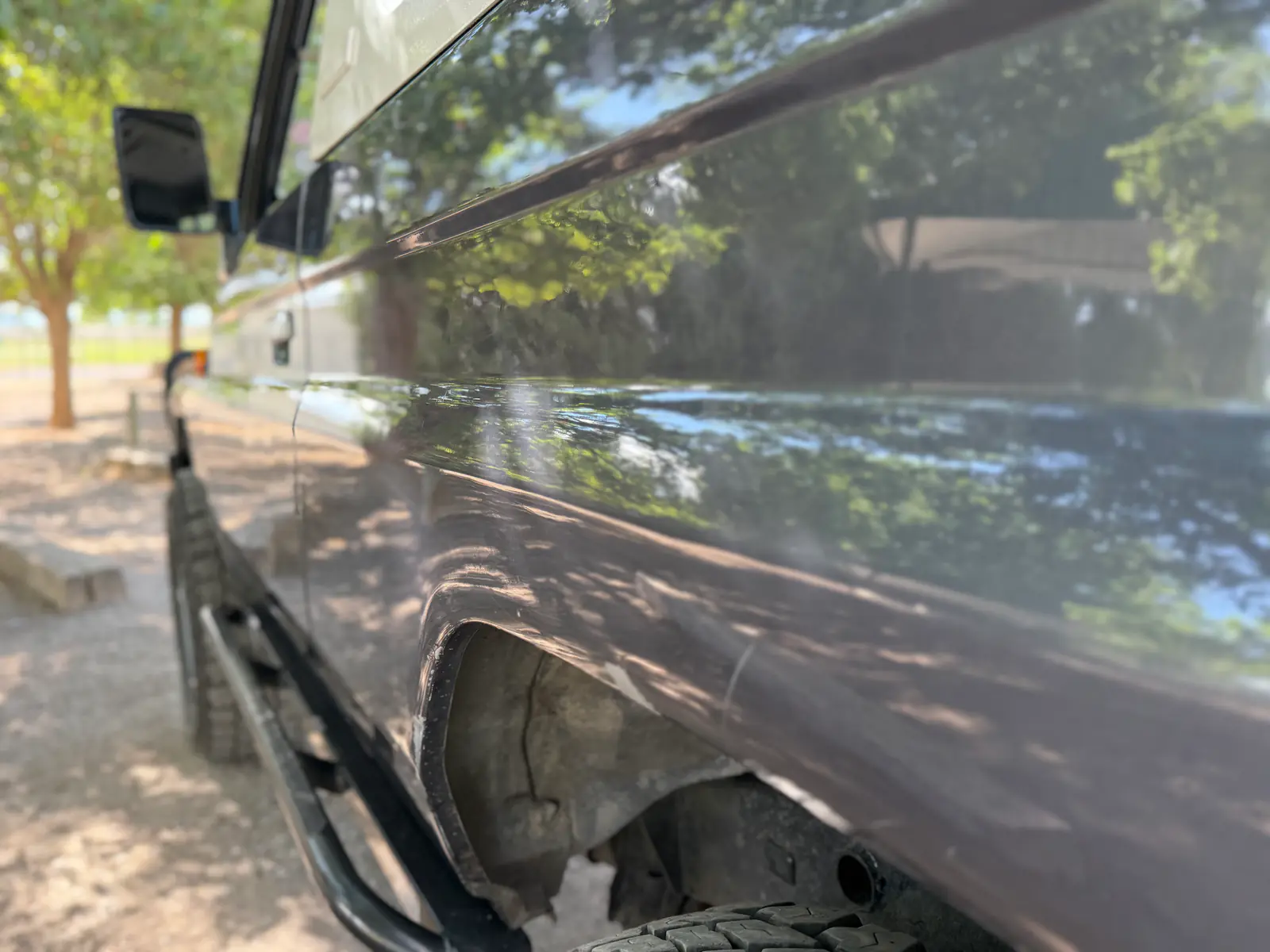 Refinish condition on the 1985 BJ73 Land Cruiser body
