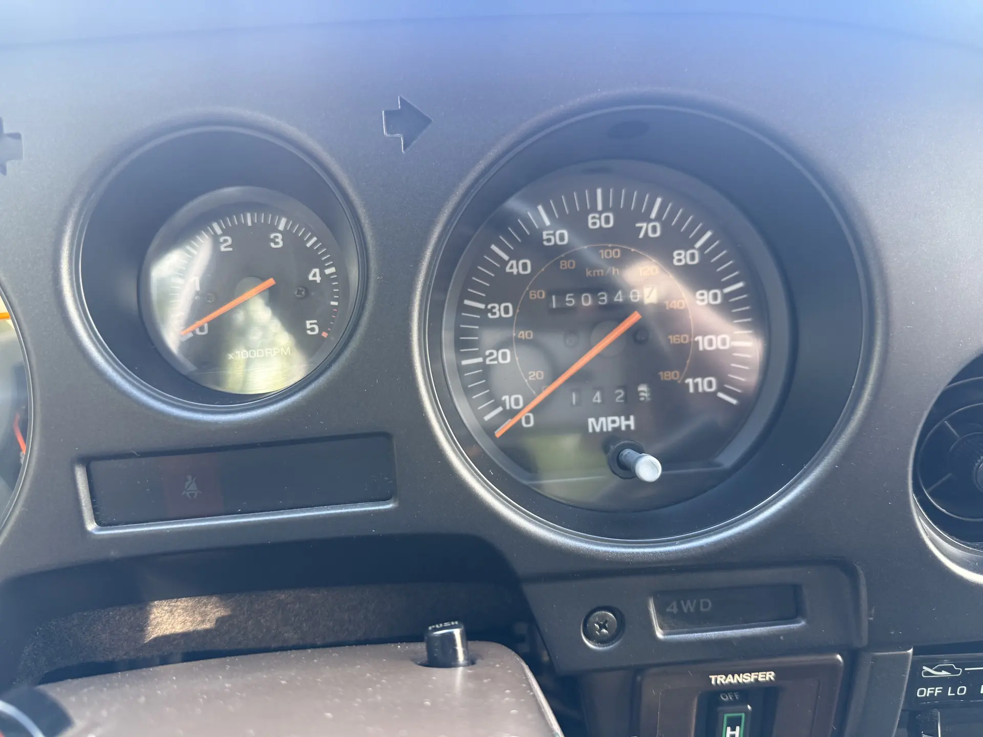 Instrument cluster and odometer of the 1990 Toyota FJ62