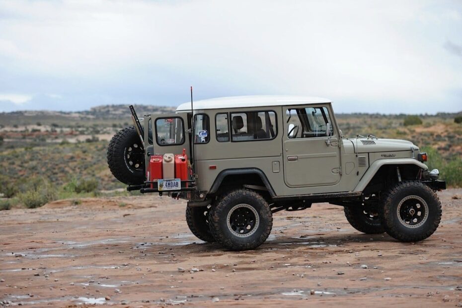 D5EDBACC min 1 Proffitts Resurrection Land Cruisers