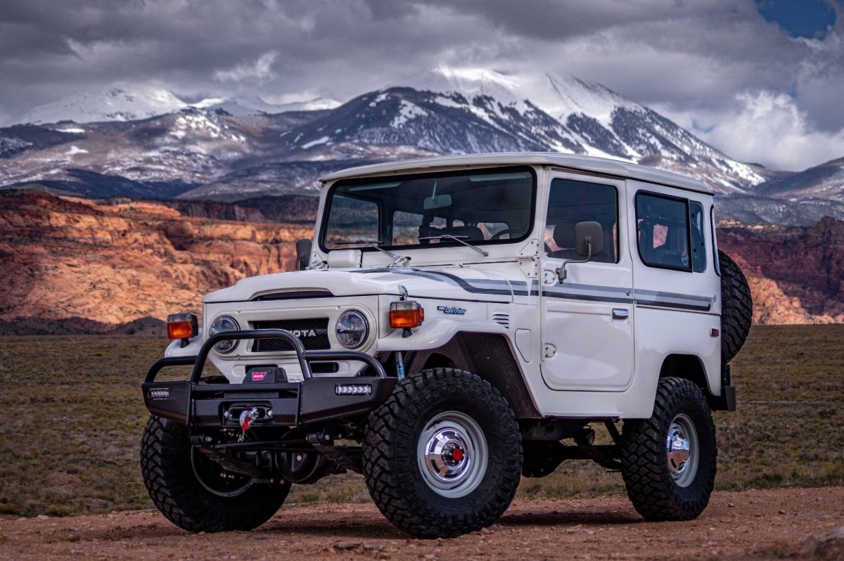 1977 FJ40. Lots of Original Toyota DNA