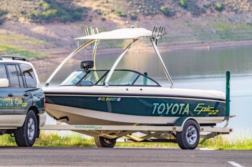 Toybota!  Matching 1999 Toyota Land Cruiser and Toyota Epic 22 Ski Boat - Image 9