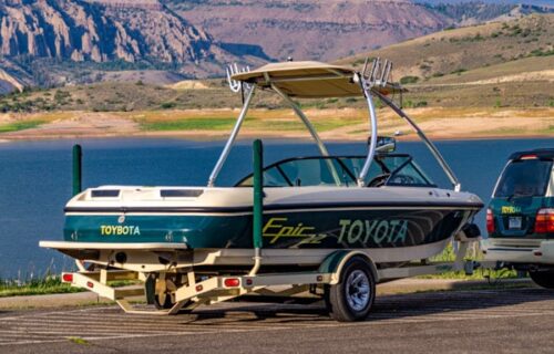 Toybota!  Matching 1999 Toyota Land Cruiser and Toyota Epic 22 Ski Boat - Image 7