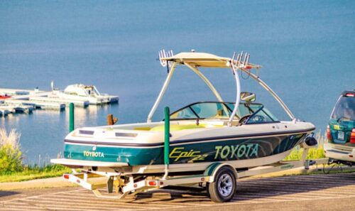 Toybota!  Matching 1999 Toyota Land Cruiser and Toyota Epic 22 Ski Boat - Image 4