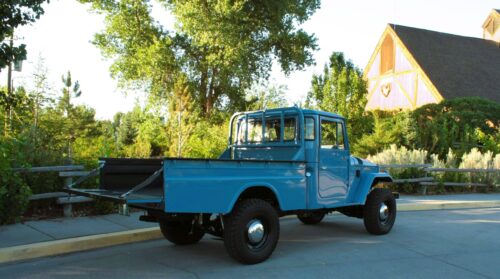 Fully Restored 1967 FJ45 Land Cruiser Pickup - Image 7