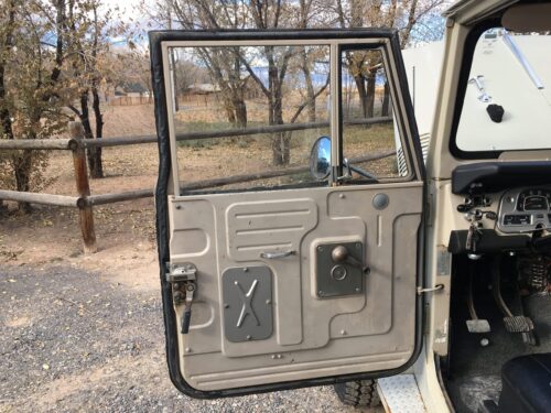 1971 FJ40 nicknamed Cyclops - Image 16
