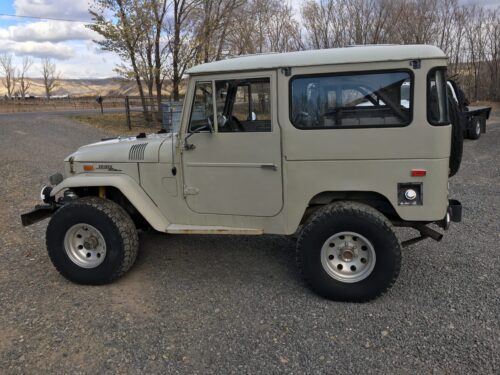 1971 FJ40 nicknamed Cyclops - Image 3