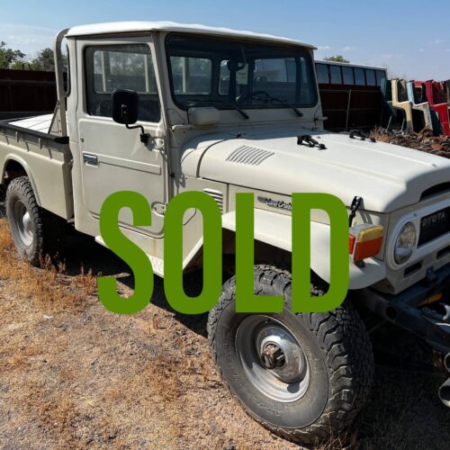 1977 FJ45 Pickup (Middle East Spec)