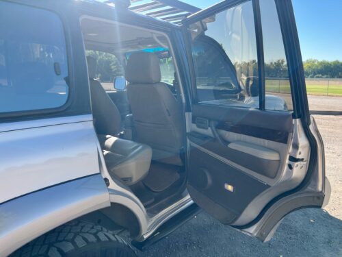 5.9L Cummins powered 80 series Land Cruiser (Lexus LX450) - Image 11