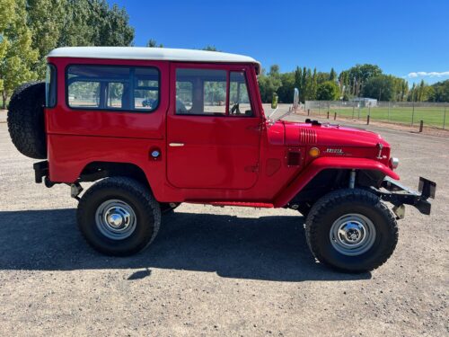 Refurbished 1969 Toyota Land Cruiser FJ40 - Image 9