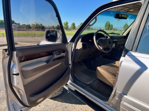 5.9L Cummins powered 80 series Land Cruiser (Lexus LX450) - Image 10