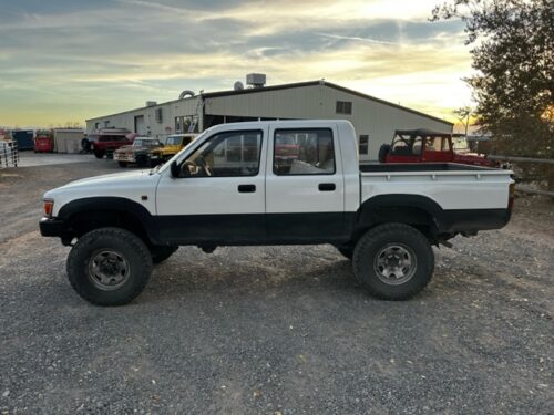 The Trifecta! 1996 Left Hand Drive Toyota HiLux Double Cab Pickup - Image 27