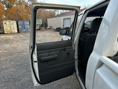 The Trifecta! 1996 Left Hand Drive Toyota HiLux Double Cab Pickup - Image 14