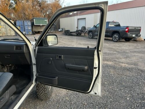 The Trifecta! 1996 Left Hand Drive Toyota HiLux Double Cab Pickup - Image 9