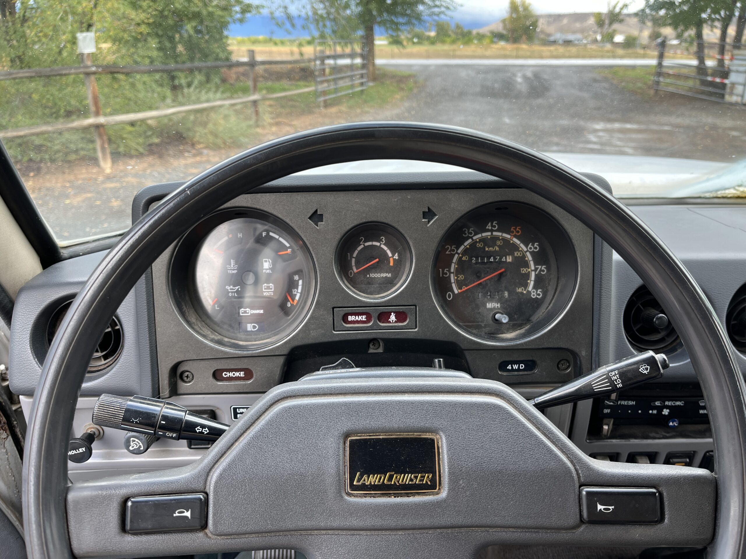 1985 FJ60 Land Cruiser - Image 12