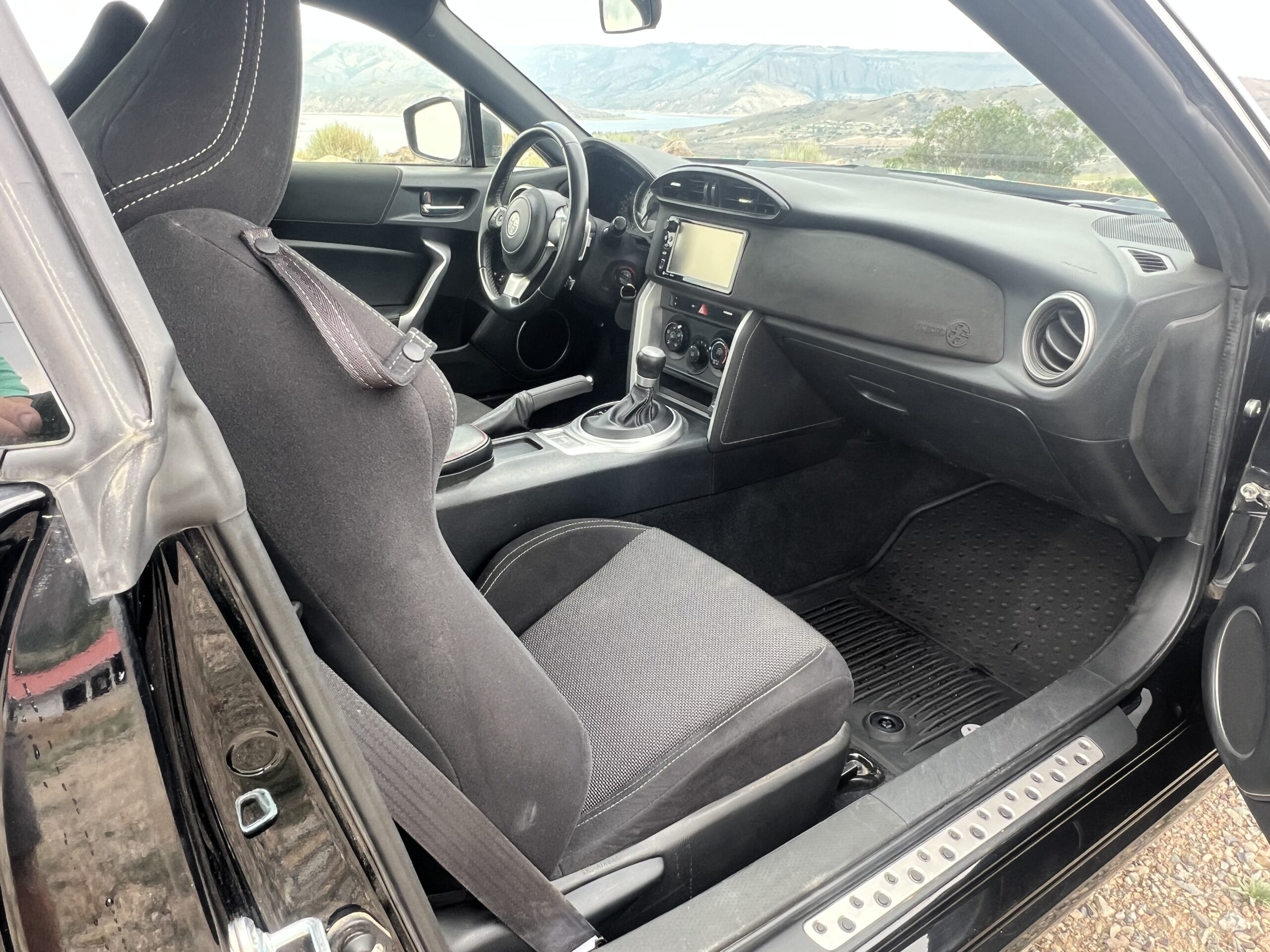 2017 Toyota 86 - Image 14