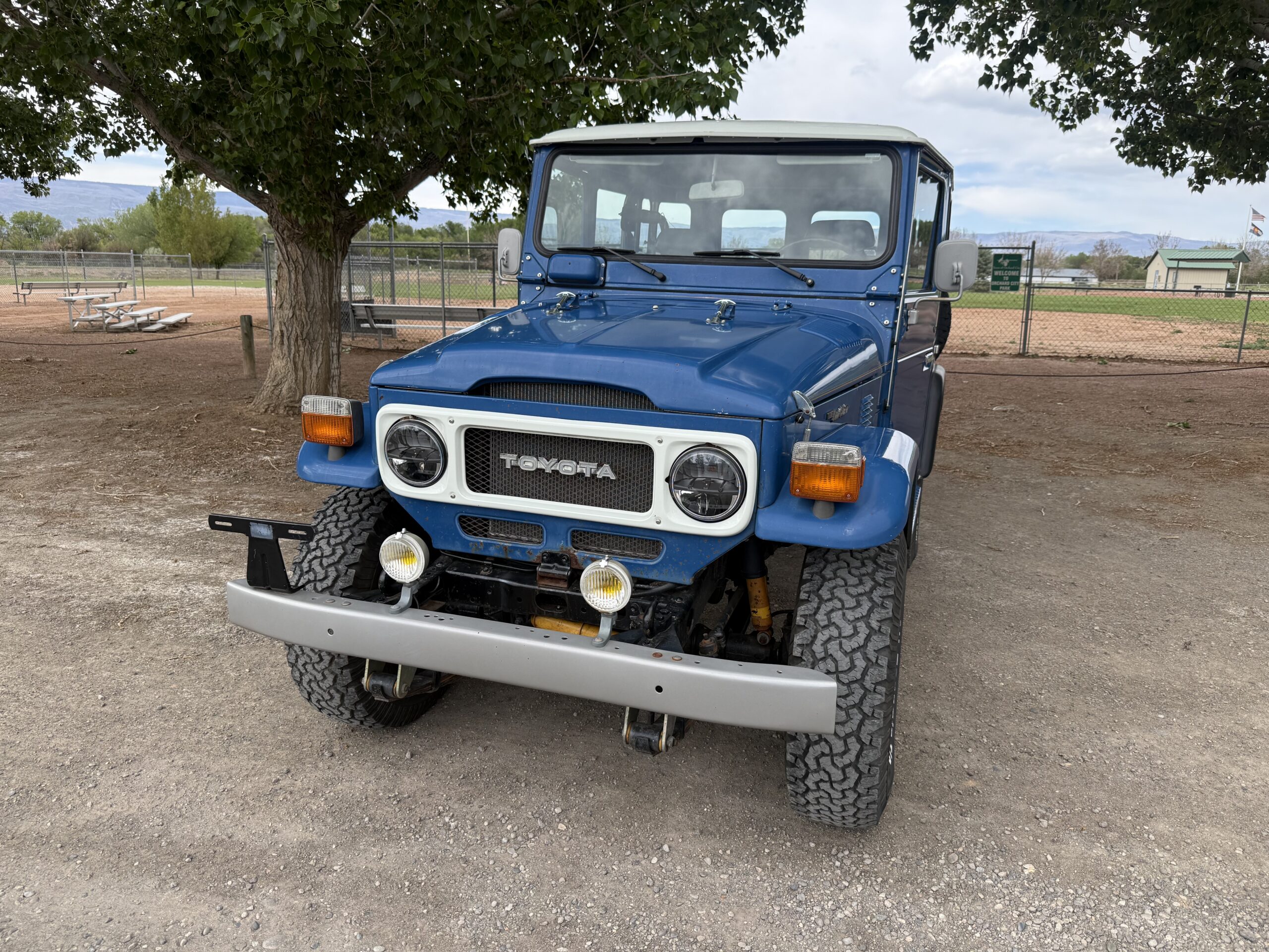 US Spec 1983 FJ40 Toyota Land Cruiser - Image 2