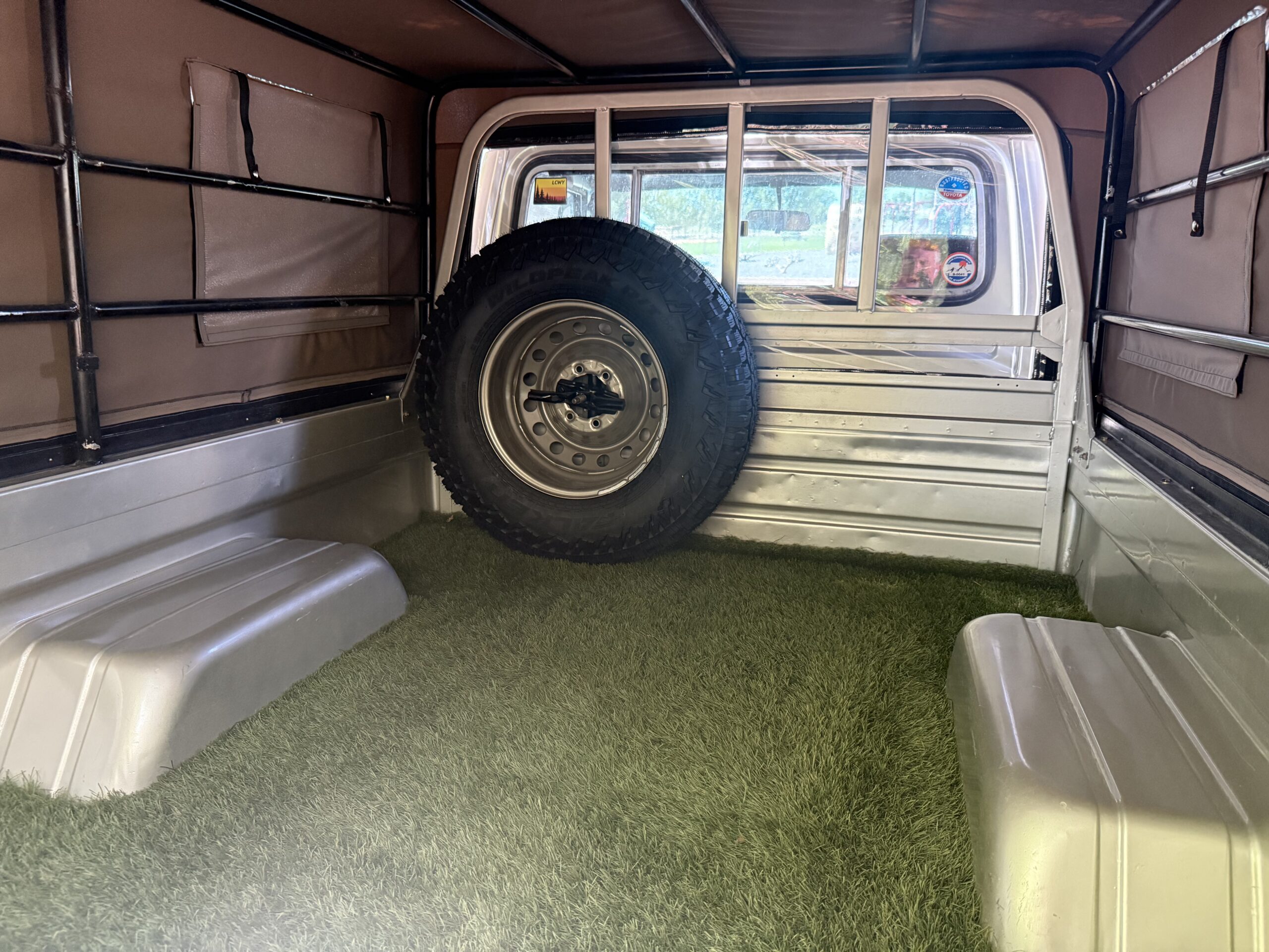 1998 FZJ75 Land Cruiser Pickup - Image 15