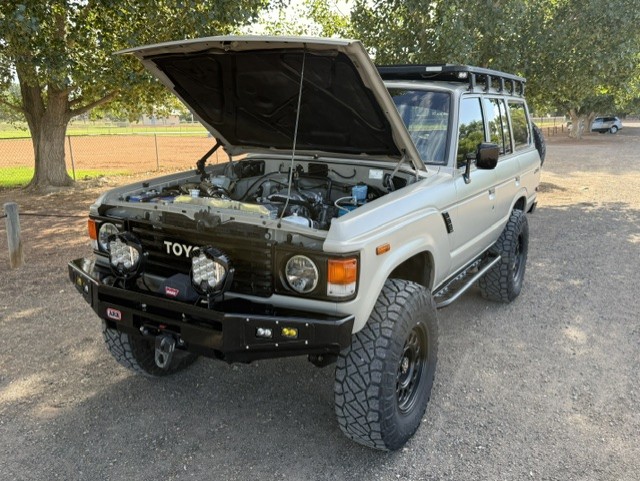 1987 FJ60 and FZJ80 restomod photograph 14
