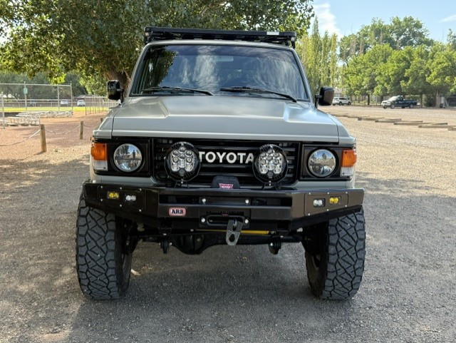 1987 FJ60 and FZJ80 restomod photograph 9