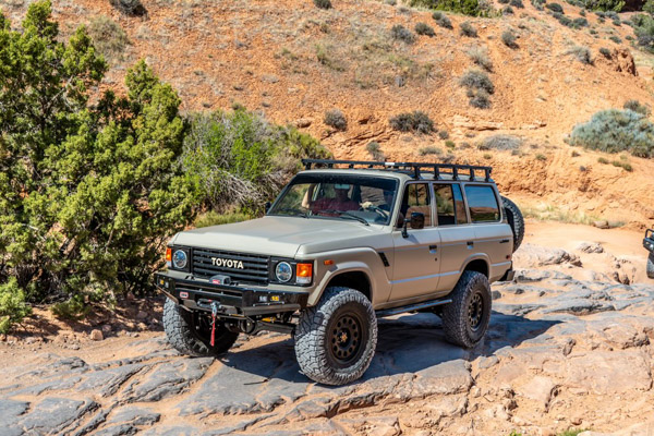 1987 FJ60 and FZJ80 restomod photograph 5
