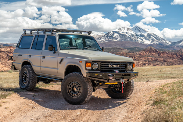 1987 FJ60 and FZJ80 restomod photograph 25
