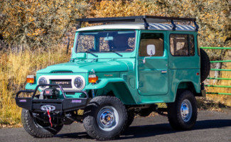 Turquoise FJ40 Restomod with roof Rack